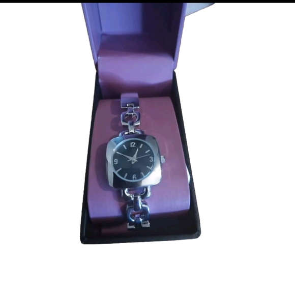 Silver Wrist Watch - Picture 3 of 3